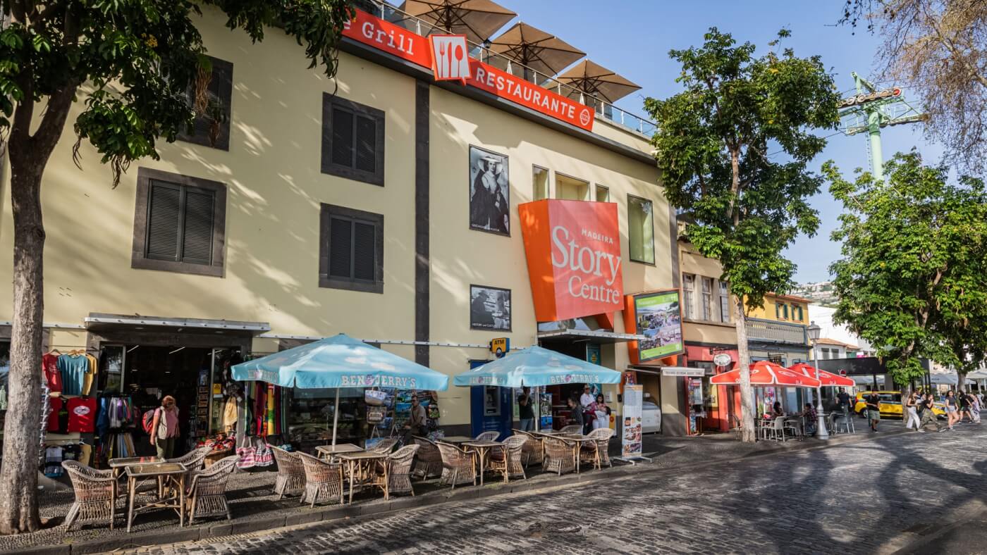 Intérieur du Madeira Story Centre dans le centre de Funchal