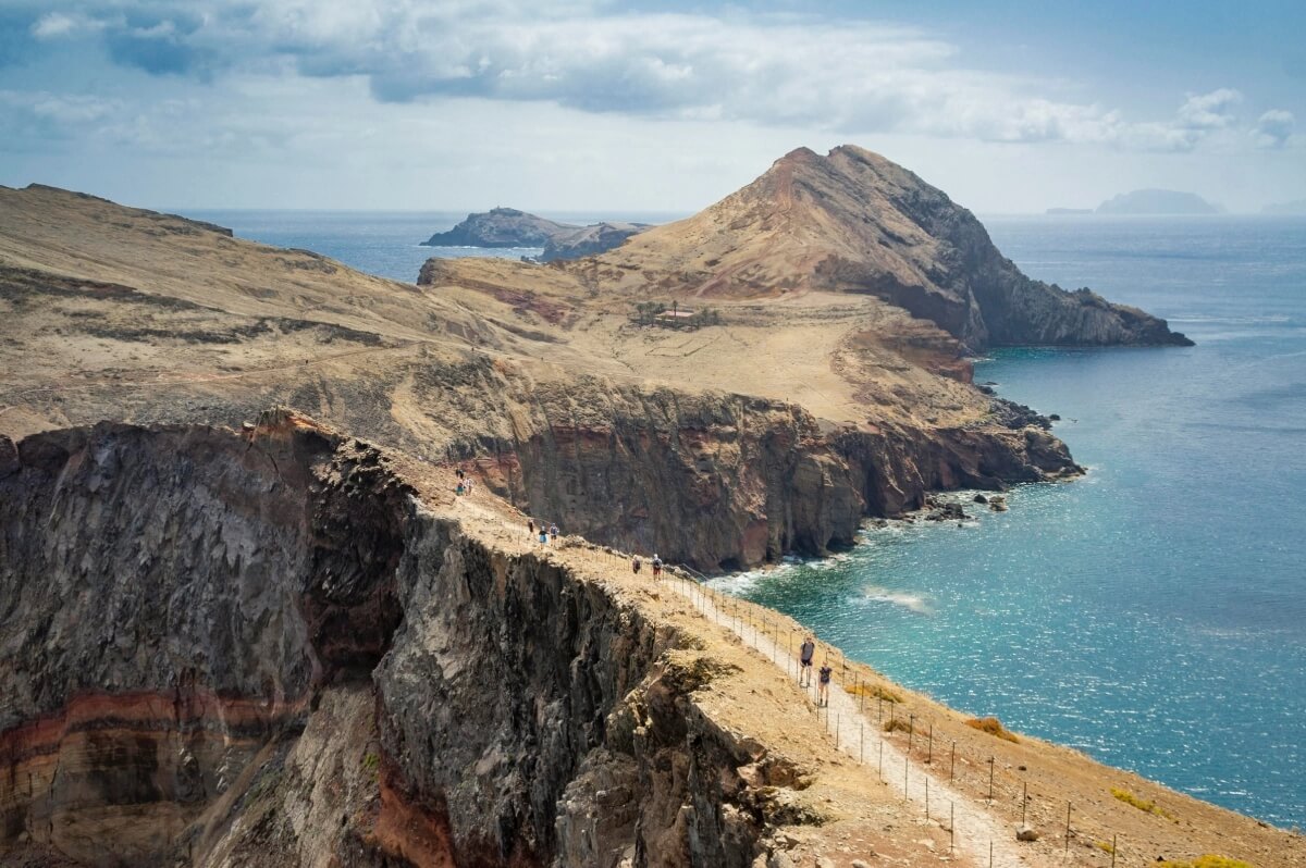 Ponta de São Lourenço et ses falaises sèches sur la côte est de Madère